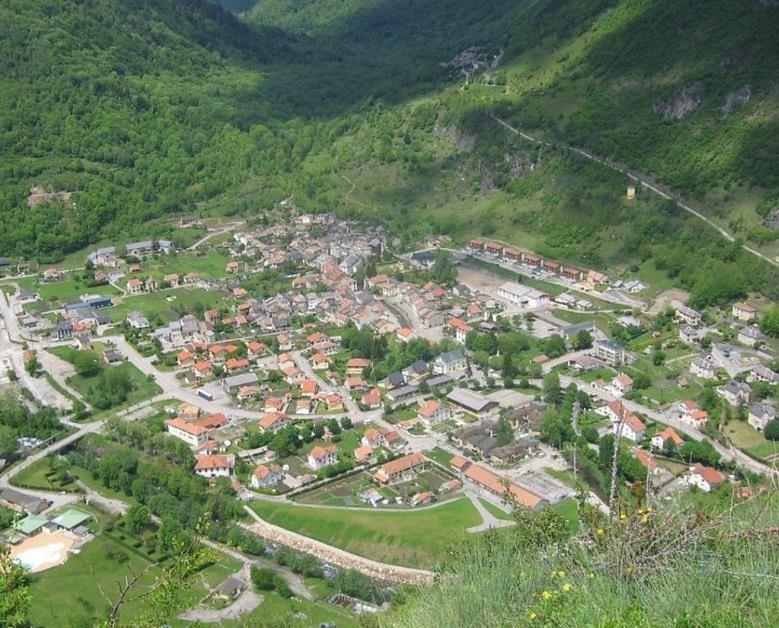 La Maison Des Vacances Auzat Екстериор снимка